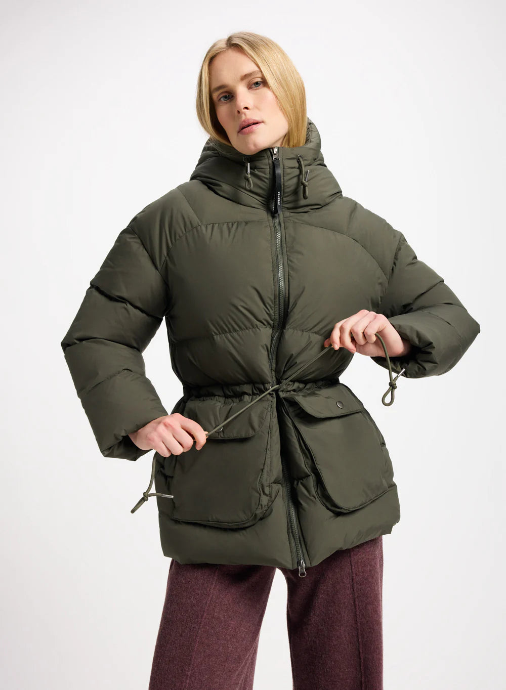 Aule Winter-Daunenjacke mit Kapuze