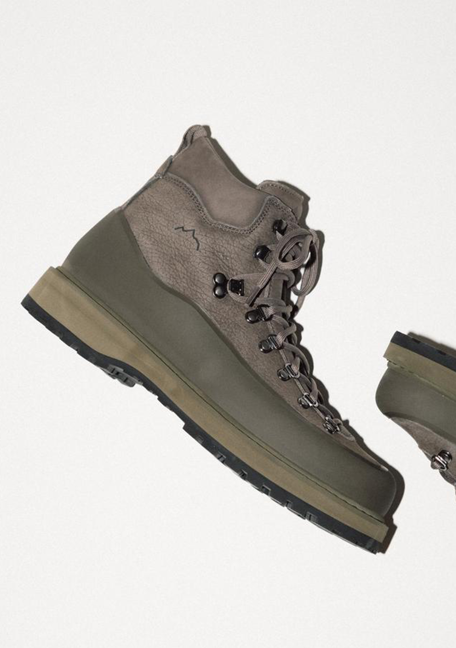 Roccia Vet Gomma M - Smog Leather