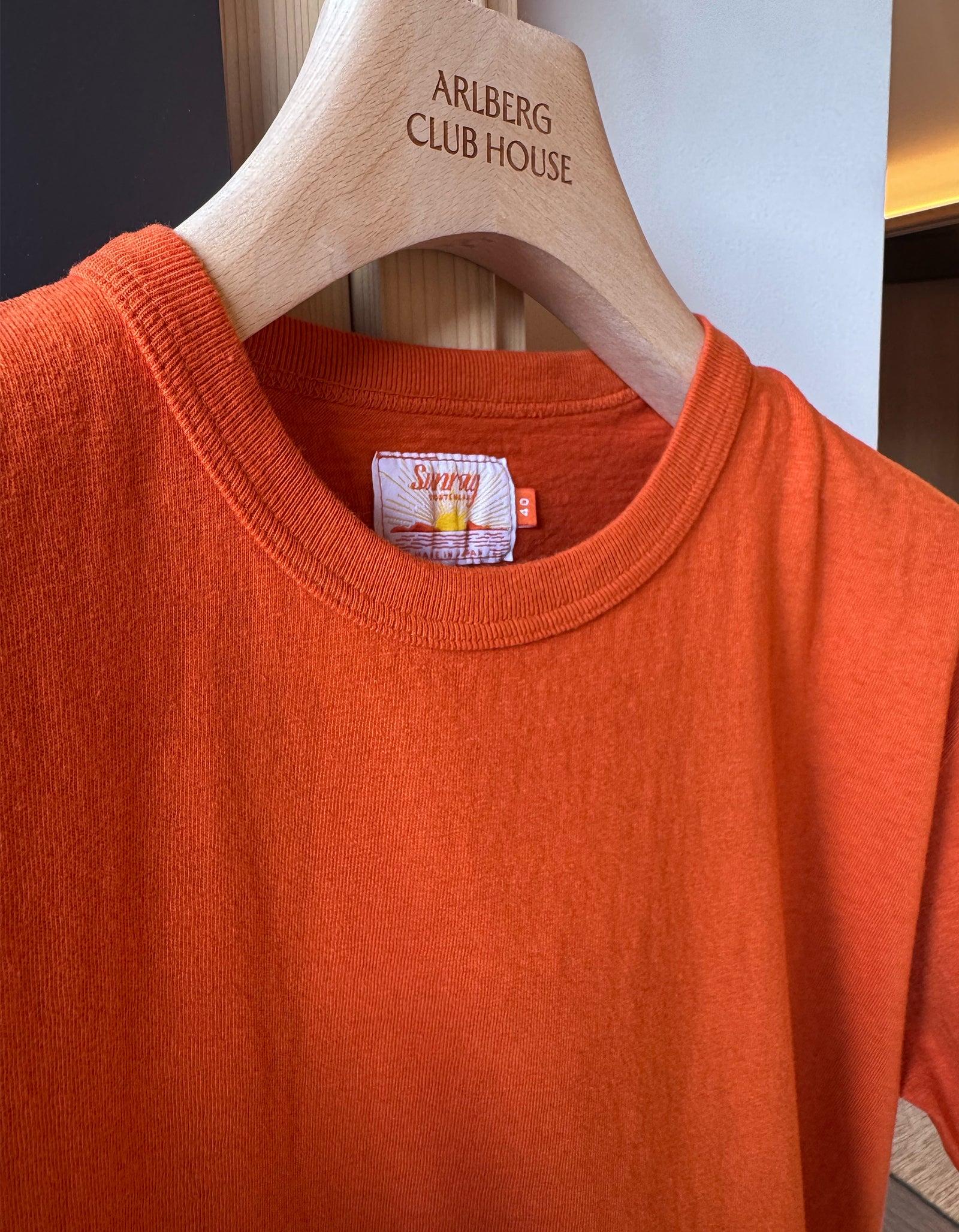 Haleiwa SS T-Shirt - Gold flame